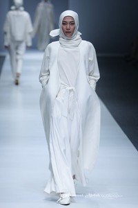 Etu by Restu Anggraeni Beginning Ethical Fashion. Jakarta Fashion Week 2016 at Senayan City. Jakarta. [Foto: Mohammad Abduh/Wolipop]