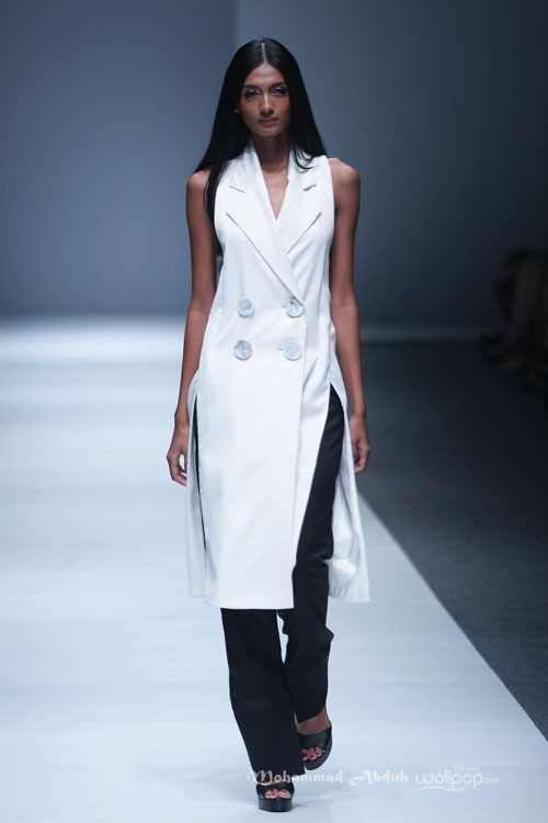 Friderich Herman Beginning Ethical Fashion. Jakarta Fashion Week 2016 at Senayan City. Jakarta. [Foto: Mohammad Abduh/Wolipop]