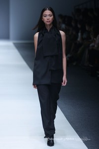 Friderich Herman Beginning Ethical Fashion. Jakarta Fashion Week 2016 at Senayan City. Jakarta. [Foto: Mohammad Abduh/Wolipop]