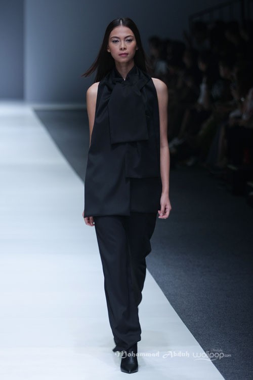 Friderich Herman Beginning Ethical Fashion. Jakarta Fashion Week 2016 at Senayan City. Jakarta. [Foto: Mohammad Abduh/Wolipop]