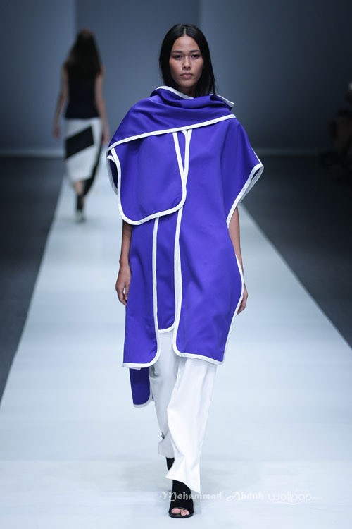 Friderich Herman Beginning Ethical Fashion. Jakarta Fashion Week 2016 at Senayan City. Jakarta. [Foto: Mohammad Abduh/Wolipop]