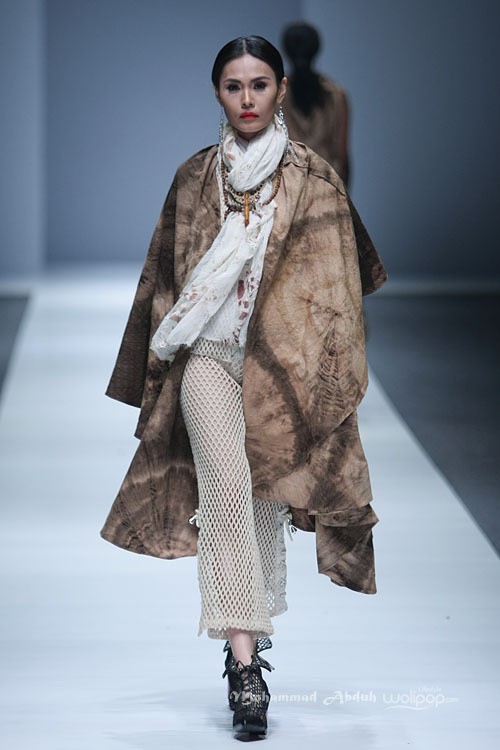 Merdi Sihombing Beginning Ethical Fashion. Jakarta Fashion Week 2016 at Senayan City. Jakarta. [Foto: Mohammad Abduh/Wolipop]