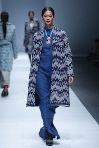 Merdi Sihombing Beginning Ethical Fashion. Jakarta Fashion Week 2016 at Senayan City. Jakarta. [Foto: Mohammad Abduh/Wolipop]