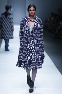 Merdi Sihombing Beginning Ethical Fashion. Jakarta Fashion Week 2016 at Senayan City. Jakarta. [Foto: Mohammad Abduh/Wolipop]