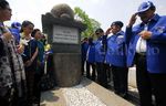 Nachrowi Peringati Hari Pahlawan di Makam MH Thamrin