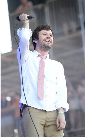 Cerai dari Istri, Vokalis Passion Pit Mengaku Gay