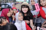 Ana Riana Sudah Cantik, Ramah Pula