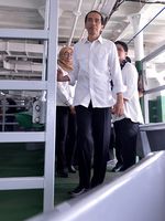 Jokowi Luncurkan Kapal Angkutan Sapi