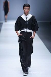 Rama Dauhan Jakarta Fashion Week 2016 at Senayan City. Jakarta. [Foto: Mohammad Abduh/Wolipop]