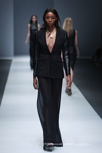 Yosafat Dwi Kurniawan Jakarta Fashion Week 2016 at Senayan City. Jakarta. [Foto: Mohammad Abduh/Wolipop]