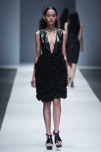 Yosafat Dwi Kurniawan Jakarta Fashion Week 2016 at Senayan City. Jakarta. [Foto: Mohammad Abduh/Wolipop]