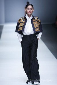 Rama Dauhan Jakarta Fashion Week 2016 at Senayan City. Jakarta. [Foto: Mohammad Abduh/Wolipop]