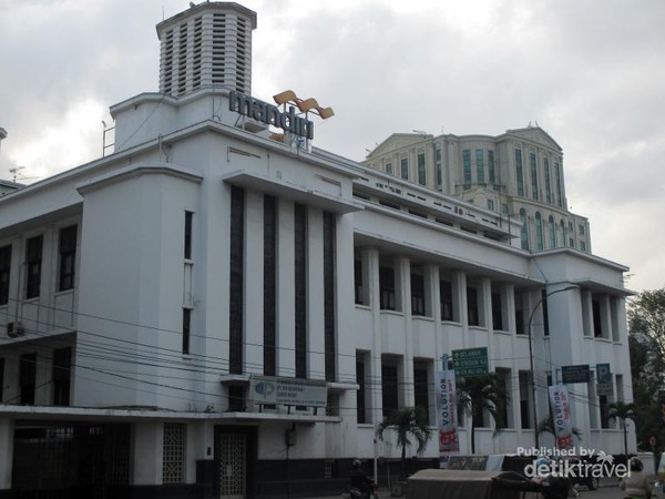 Aneka Bangunan Peninggalan Kolonial Belanda di Kota  Medan 