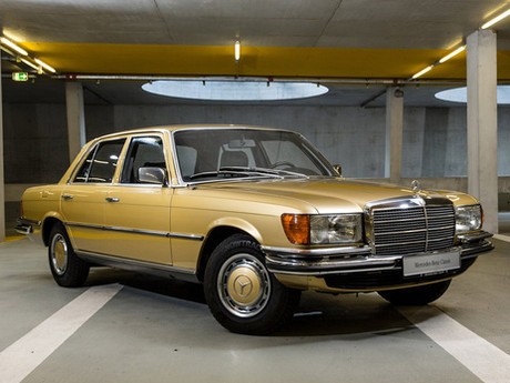 Museum Mercedes-Benz Kini Jualan Mobil Klasik