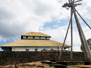Tiang Bendera Aneh di Benteng Keraton Buton