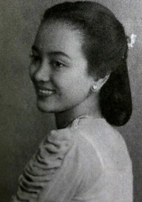 Di masa mudanya Gusti Nurul mendapat julukan 'De Bloem van Mangkunegaran' atau kembang dari Mangkunegaran. (Repro Buku Gusti Noeroel).