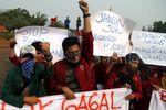 Mahasiswa Demo Jokowi-JK di Istana