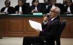 OC Kaligis Diperiksa Sebagai Terdakwa