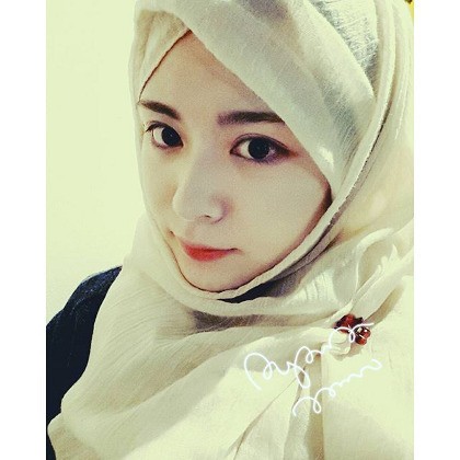 Pengakuan Ayana Jihye, Wanita Cantik Korea Berhijab yang ...