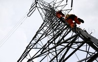 PDKB sendiri adalah bentuk pelayanan PLN kepada masyarakat untuk menjaga ketersediaan penyaluran tenaga listrik. Pekerjaan PDKB merupakan pekerjaan Tim yang mengandung resiko besar, karena jaringan listrik dipelihara tanpa dipadamkan.     