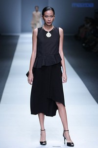 ERI by Eridani Jakarta Fashion Week 2016 at Senayan City. Jakarta. [Foto: Mohammad Abduh/Wolipop]