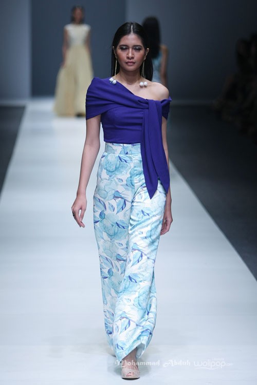 Tertia Endah Jakarta Fashion Week 2016 at Senayan City. Jakarta. [Foto: Mohammad Abduh/Wolipop]