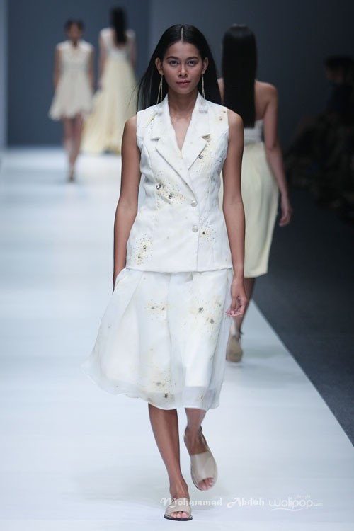 Tertia Endah Jakarta Fashion Week 2016 at Senayan City. Jakarta. [Foto: Mohammad Abduh/Wolipop]