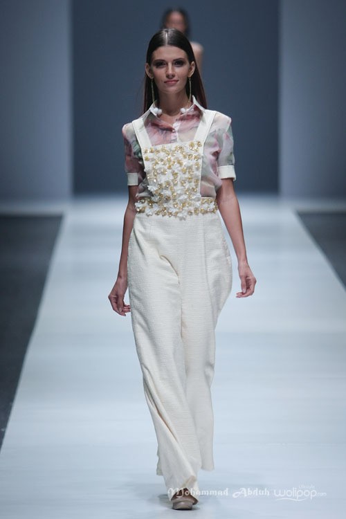 Tertia Endah Jakarta Fashion Week 2016 at Senayan City. Jakarta. [Foto: Mohammad Abduh/Wolipop]