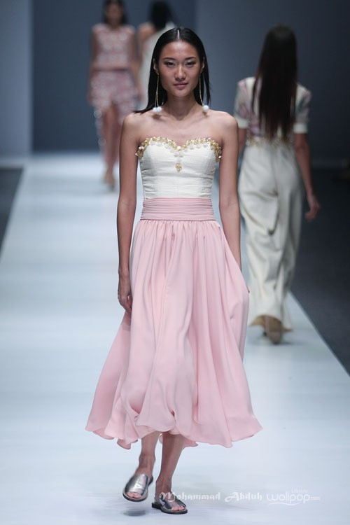 Tertia Endah Jakarta Fashion Week 2016 at Senayan City. Jakarta. [Foto: Mohammad Abduh/Wolipop]