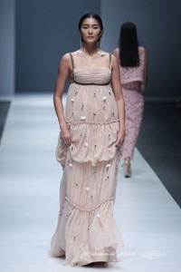 Tertia Endah Jakarta Fashion Week 2016 at Senayan City. Jakarta. [Foto: Mohammad Abduh/Wolipop]