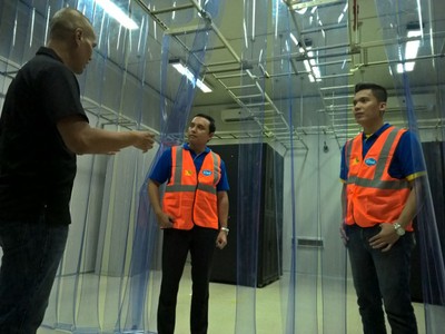 Mengintip Data Center XL di Balikpapan
