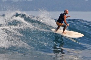 Tak Kalah Dari Bali, Lampung Punya Spot Surfing kelas Dunia