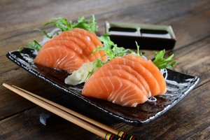 Ini Cara Menyimpan Ikan Mentah untuk Sashimi atau Sushi di Rumah
