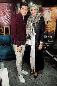 Irwansyah dan Zaskia terlihat serasi. Pool/Ismail/detikFoto.