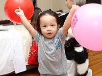 Kenji akan menginjak usia dua tahun pada 21 Maret mendatang.