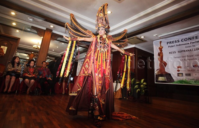 Gresya Amanda Ikuti Miss Supranational 2015