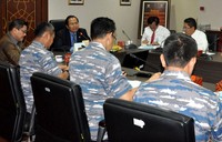 Dalam pertemuan ini Pangarmabar melaporkan kegiatan International Fleet Review (IFR) dan Komodo Exercise 2016  yang akan diselenggarakan di Mako Lantamal II Padang Sumatra Barat 12 April 2016 yang akan datang. Pool/Efrimal Bahri.