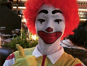 Jadi Badut McDonalds Saat Halloween, Key SHINee Kebanjiran Voucher Makan