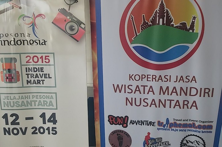 Banner operator tur independen (Randy/detikTravel) Banner operator tur independen (Randy/detikTravel)