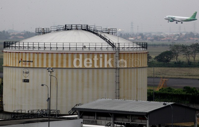Ekonomi Lesu, Maskapai Tertolong Harga Avtur Turun