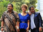 Inul Daratista dan Hotman Paris Lengket Banget