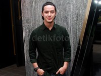 Morgan berperan sebagai Hyun Geun dalam film 'Jilbab Traveler.' Pool/Gus Mun/detikFoto.