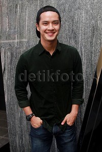     Hyun Geun adalah seorang fotografer yang jalan-jalan melihat keindahan Indonesia. Pool/Gus Mun/detikFoto.
