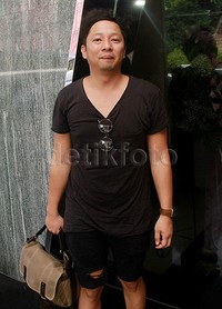 Menurut Ringgo, prediksi dokter menyebut anaknya akan berjenis kelamin laki-laki. Pool/Gus Mun/detikFoto.