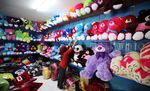 Melihat Pembuatan Boneka di Hayashi Toy Smart