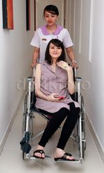 Wajah Sumringah Donita dan Adi Dikaruniai Anak Pertama
