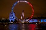 #PrayforParis, Gedung-gedung Ini Berwarna Bendera Prancis