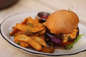 Burger Mentega dan Burger Kukus, Sajian Burger Unik dan Enak di Dunia (2)