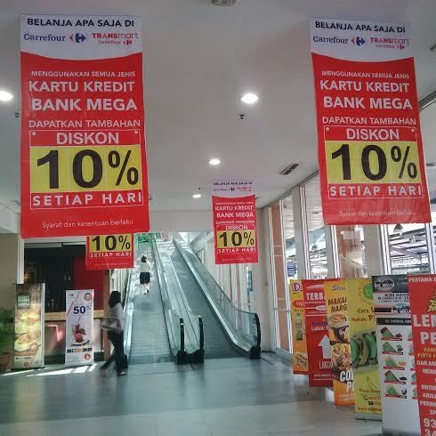 Diskon 50% Aneka Sandal Hingga Pakaian Dalam di Carrefour