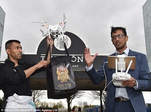 Wah, Restoran Ini Punya Layanan Antar Via Drone Pertama di Dunia!